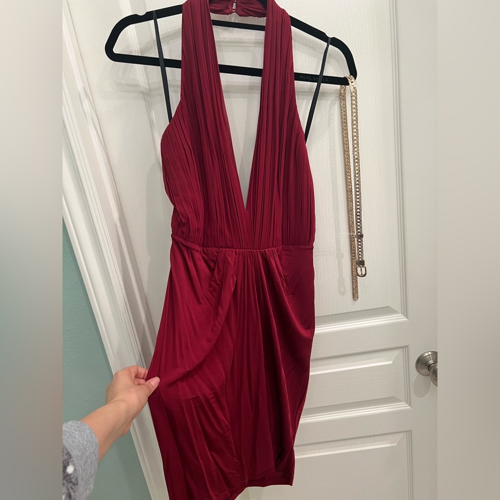Bebe, halter dress w gold belt, never worn with tags, medium